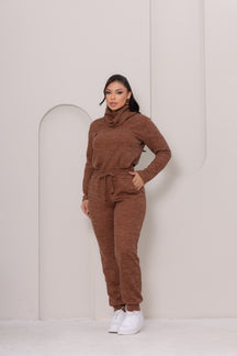Conjunto Monique em Malha Tricot Rib Premium | Casaco Gola Alta + Calça Confort